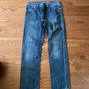 Gap Straight Fit Men’s Blue Jeans.